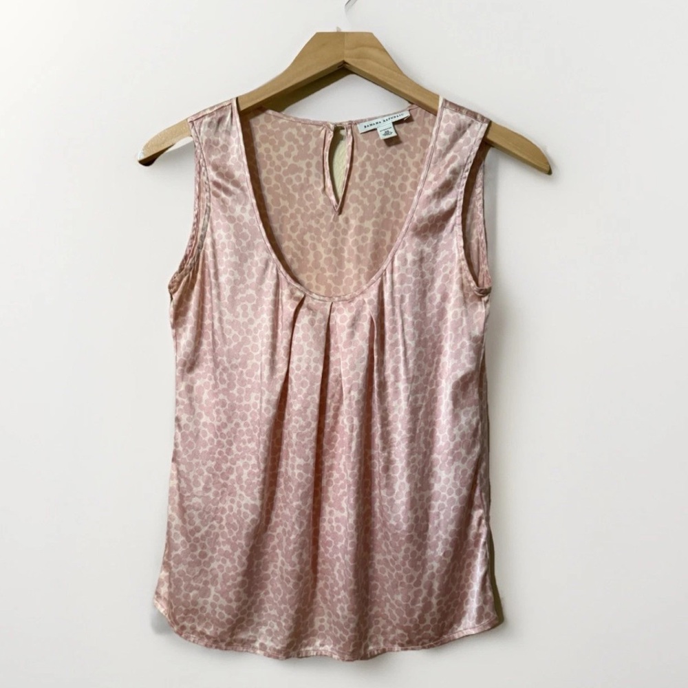 Banana Republic pink Blush sleeveless scoop neck blouse